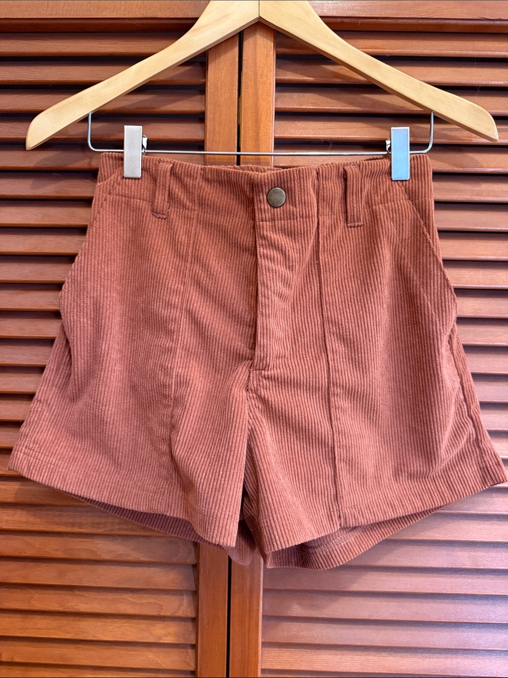 Jack’s Surf Loco - Corduroy Shorts in Rust Brown Small